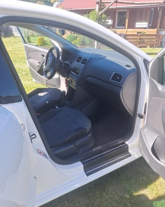 Volkswagen Polo cena 16000 przebieg: 273000, rok produkcji 2010 z Bełchatów małe 106